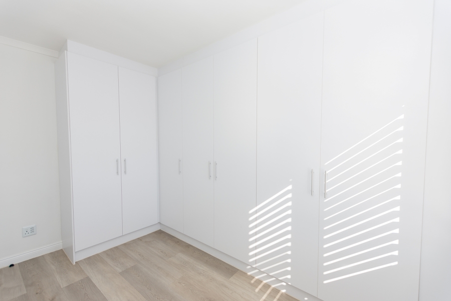 2 Bedroom Property for Sale in Middedorp Western Cape